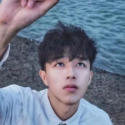 娱乐吃瓜头像男真人版,揭秘网络红人的真实面貌