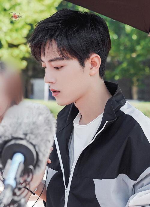 娱乐吃瓜君李宏毅,娱乐吃瓜界的风云人物